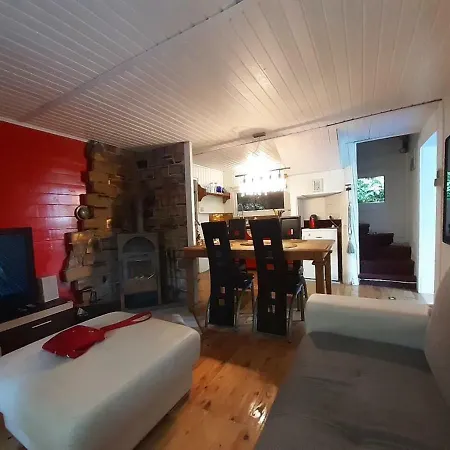Romantic Eco Holiday Ferienhaus Hradišťko
